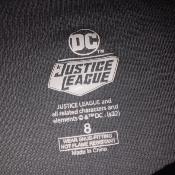 Boys size 8, DCJustice League pajama set - Picture 4 of 4